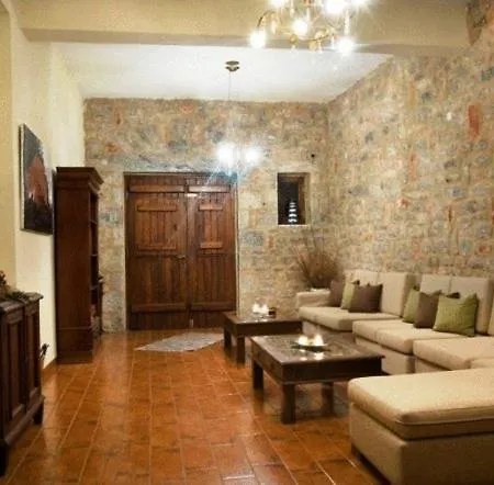 Vlyhada Guest house